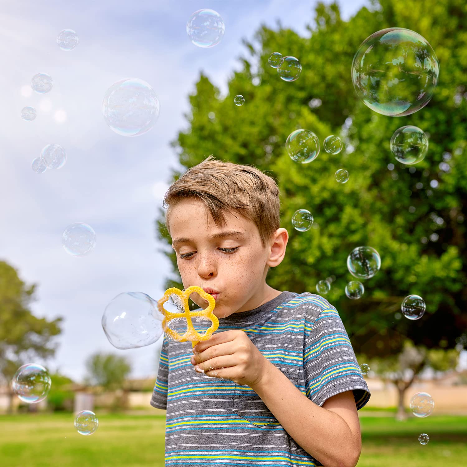 JOYIN Big Bubble Wands Set, Bubble Maker with Tray